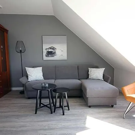 Ferienwohnung-9-im-appartementhaus-seeadler-duhnen-mit-strandkorb Apartment *
